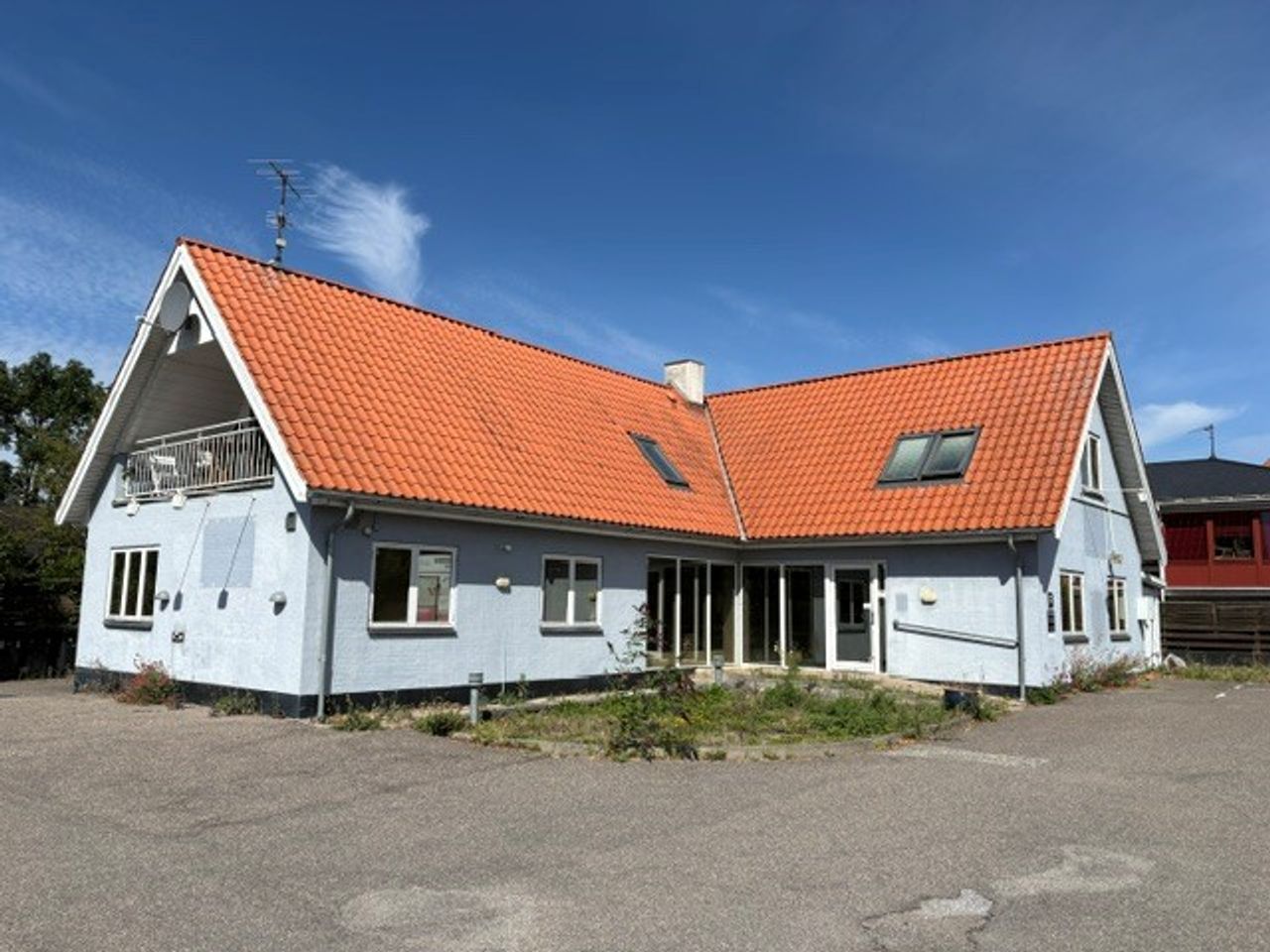 image 02